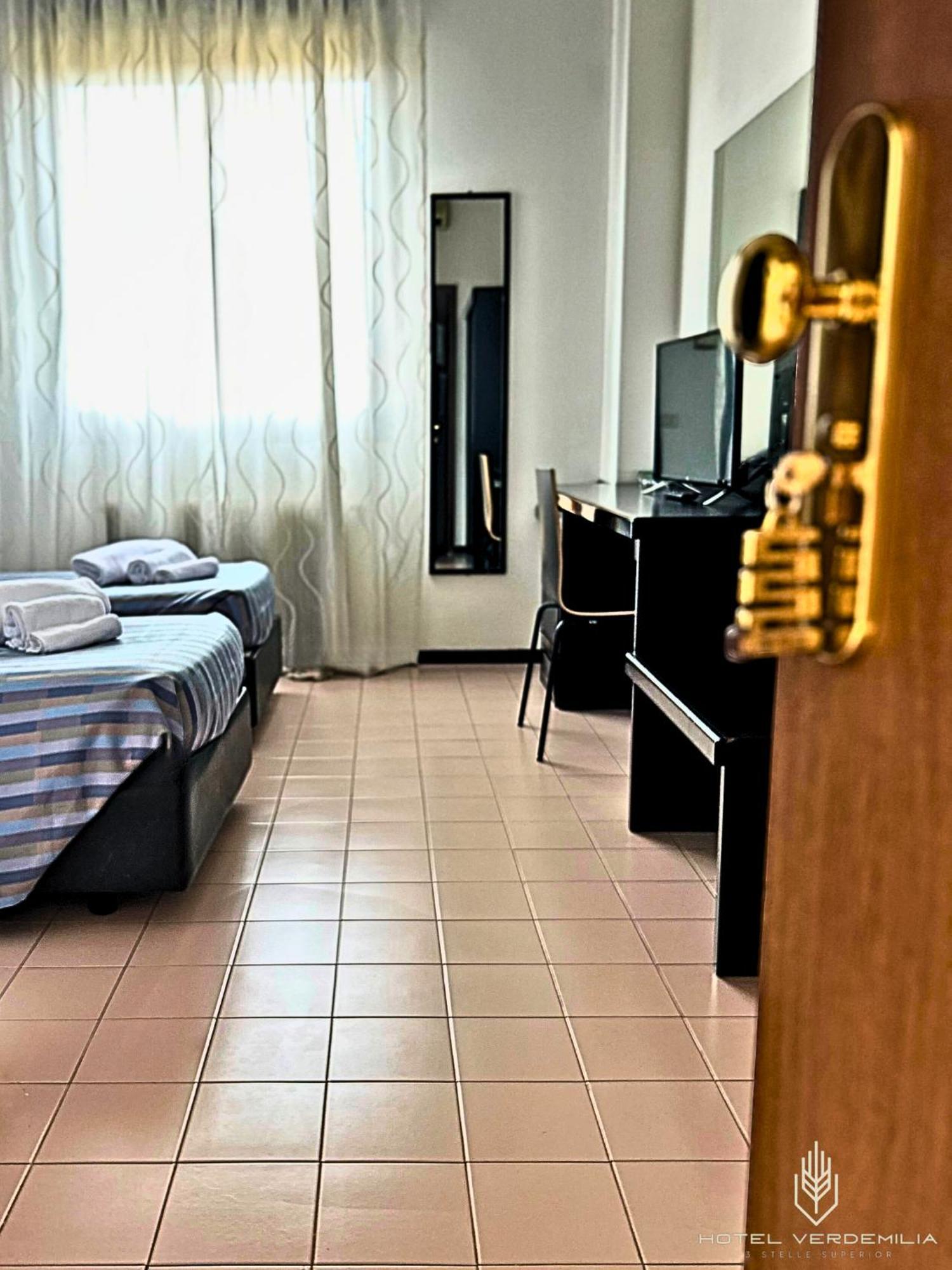Verdemilia Hotel Anzola dell'Emilia Eksteriør billede